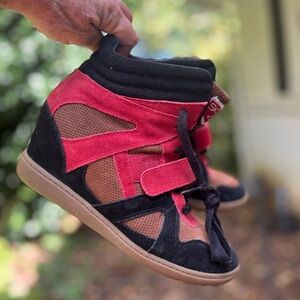 SKETCHERS Stylish Red and Black Women's Sneakers  inside elevated heel 8.5